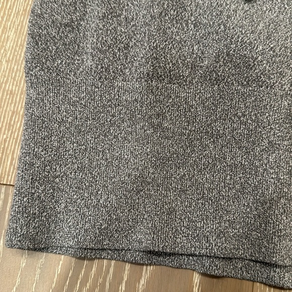 M.M. LAFLEUR NEW YORK GREY SWEATER Knit SIZE Medium - Picture 4 of 7